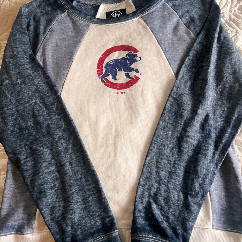 Women’s Chicago Cubs ‘47 Brand crewneck sweatshirt size large NEW